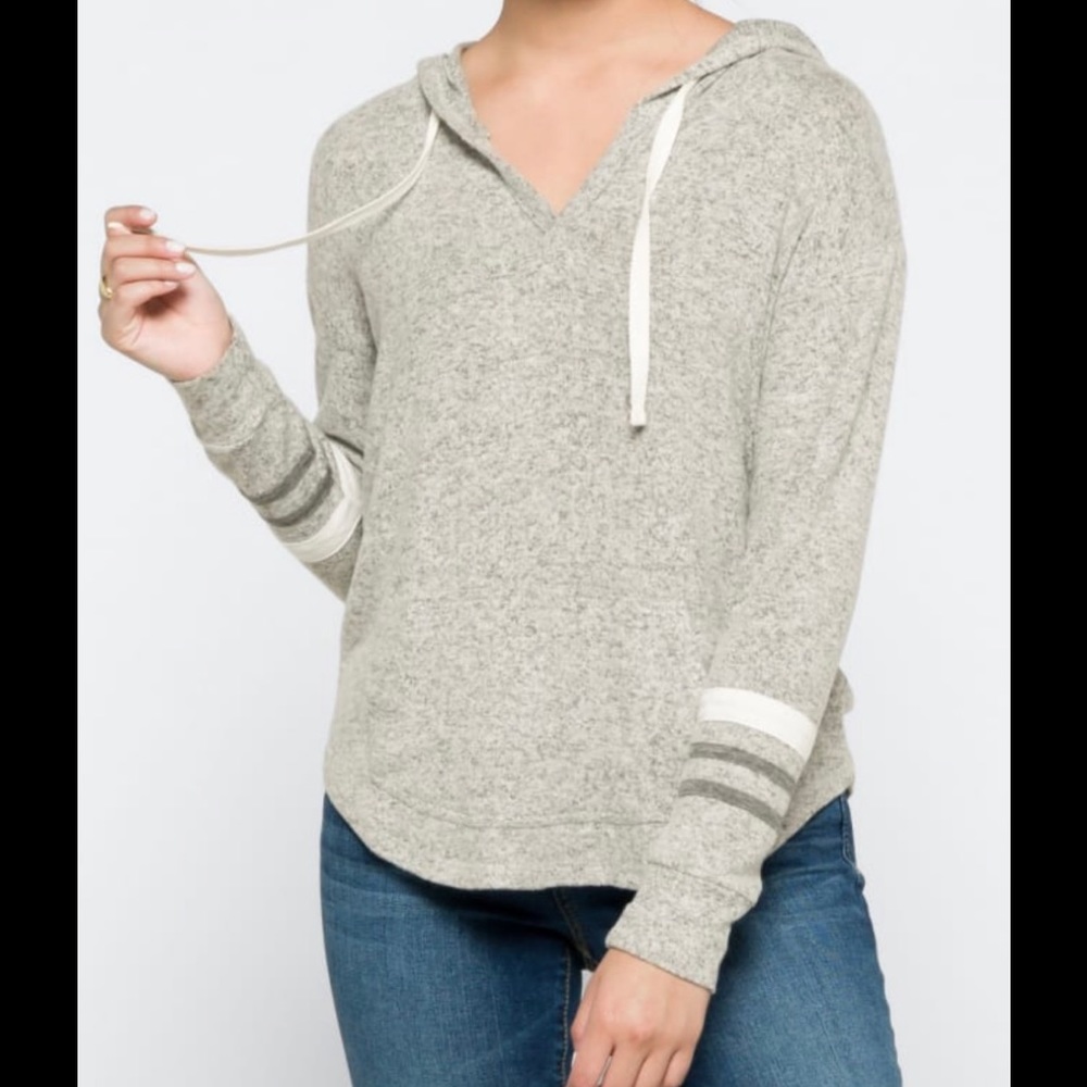 Brushed Knit Hoodie.  Gray.  Size Large.